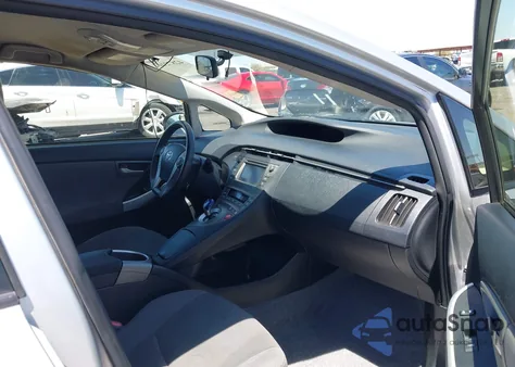 2015 Toyota Prius Two z USA, uszkodzony, nr VIN JTDKN3DU0F1904362